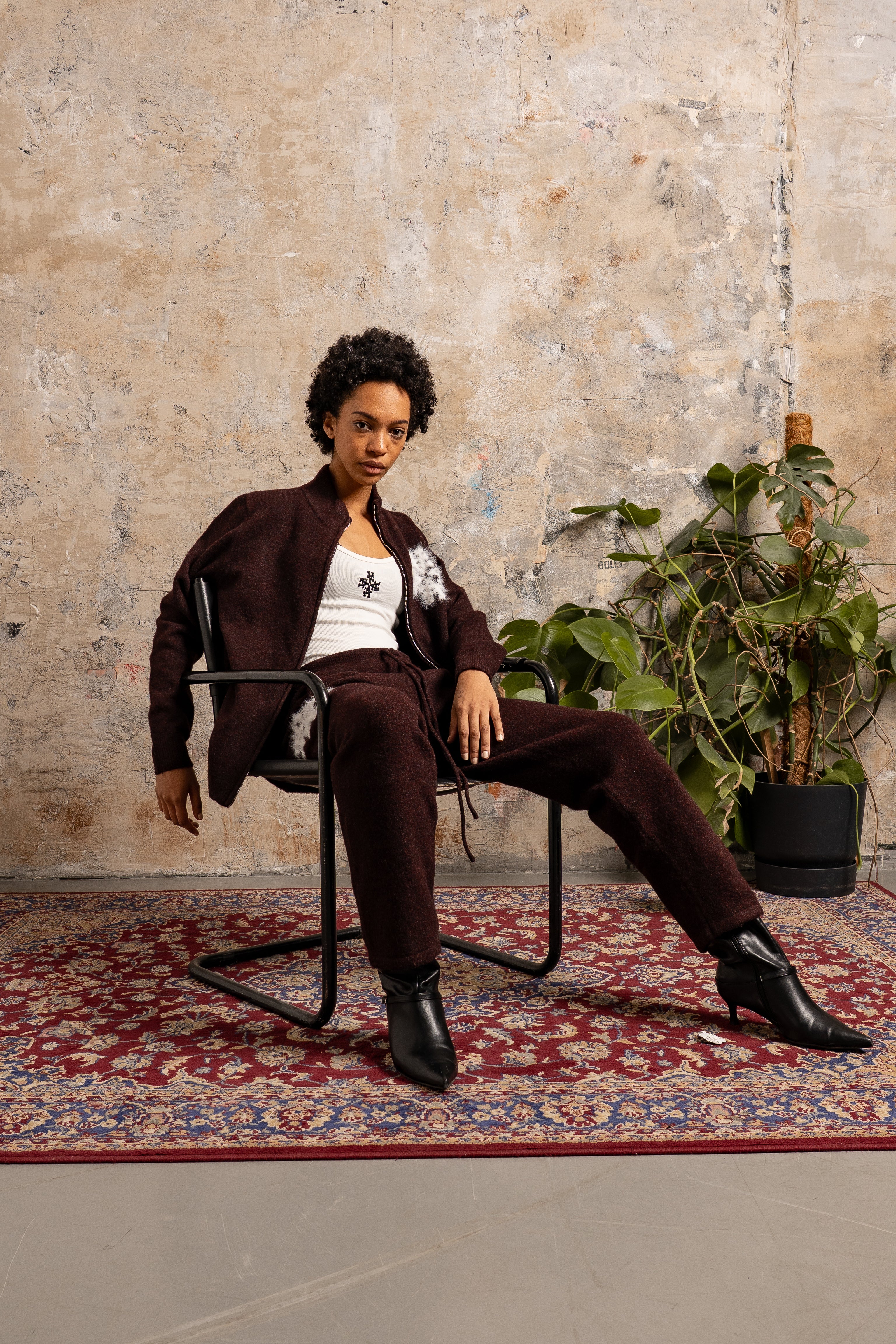 Pantalon de jogging en maille fluffy monogramme signature bordeaux