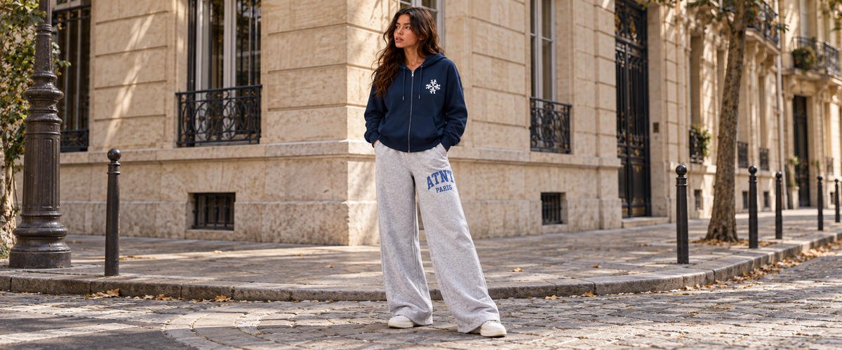 Gilet Zippé Signature navy avec jogging wide leg Heather Grey — tenue à Paris