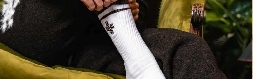 Accessoires ATNT Paris, casquettes, sacs et accessoires streetwear luxe au style audacieux