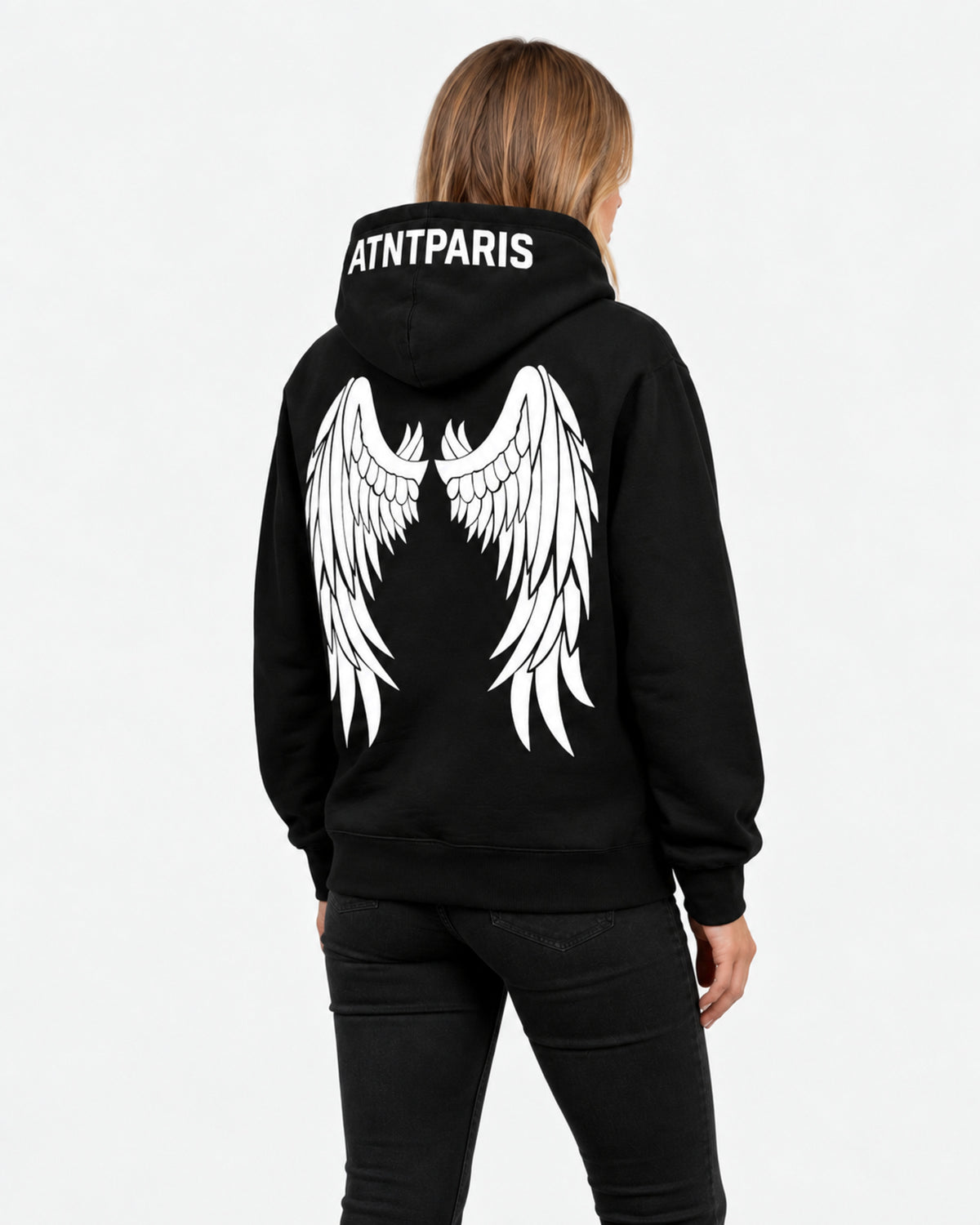 Sweat noir Dark Angel ATNT PARIS porté en studio, trois quarts dos