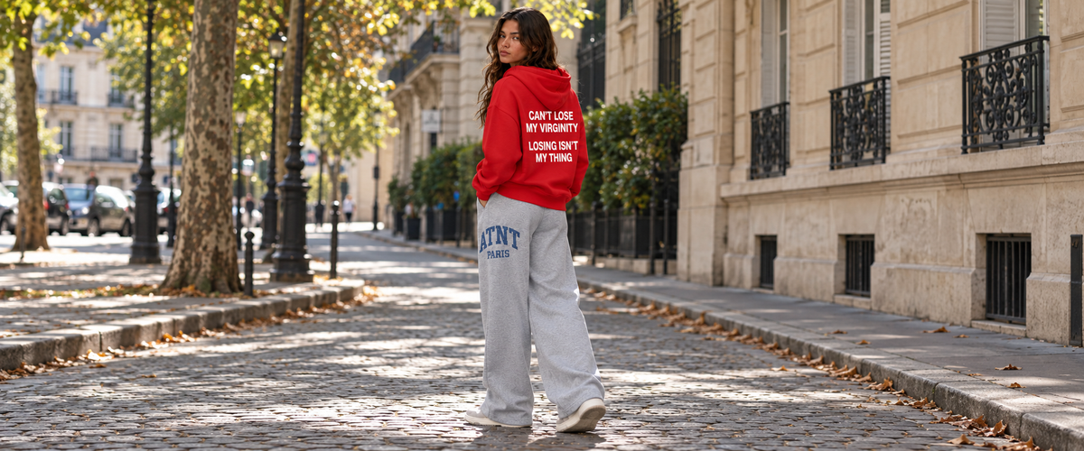 Sweat à Capuche Rouge « Can't Lose My Virginity » – ATNT Paris avec jogging femme wide leg used heather grey — tenue à Paris