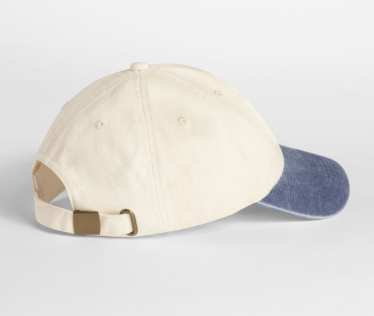 Casquette vintage logo a -blanc/bleu roi ATNT PARIS, vue de dos.