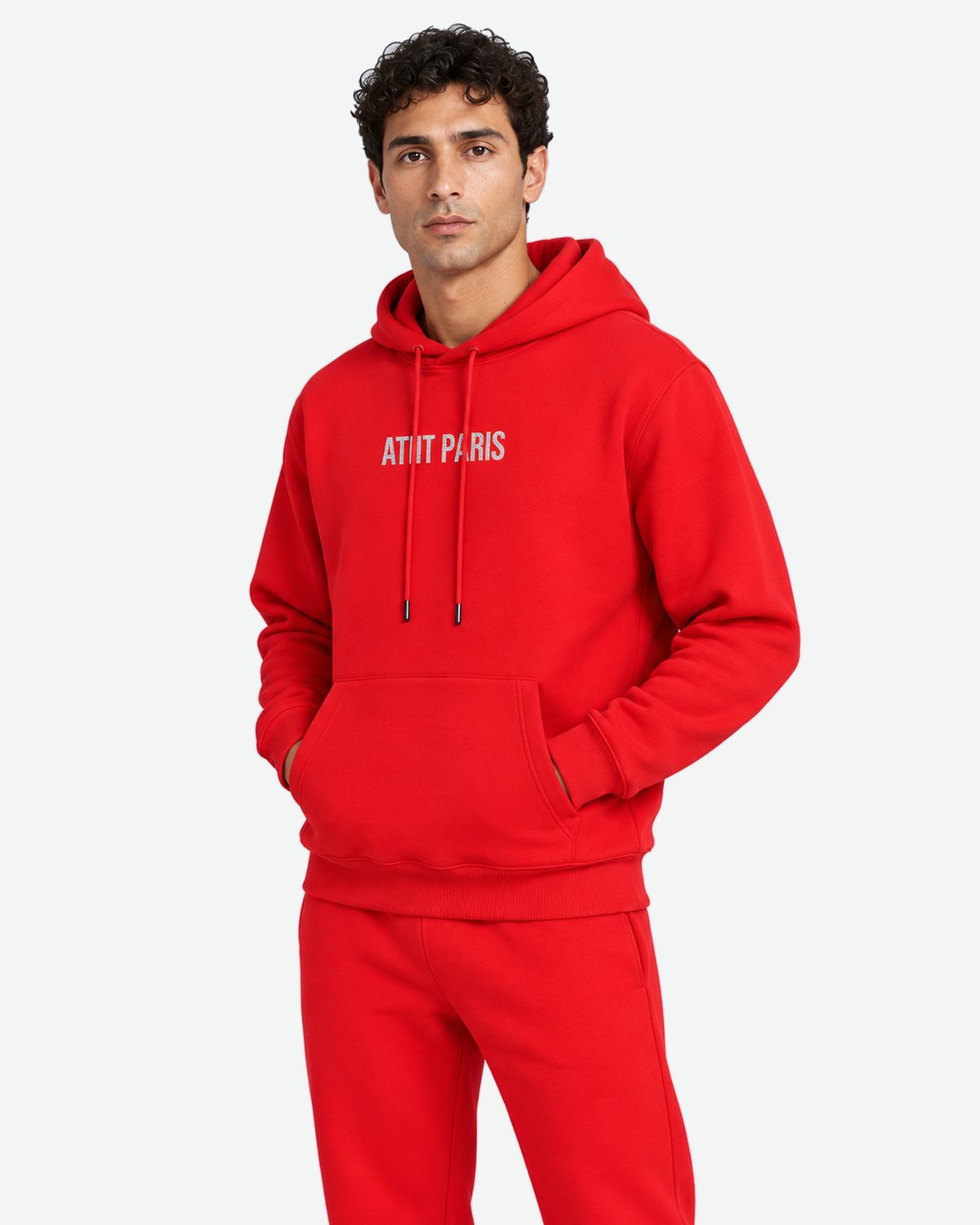 Sweat à Capuche Rouge Dark Angel Strass – ATNT Paris — Pack studio naturel, fond #F3F4F4, vue portée rapprochée de trois-quarts avant. — 1920 × 2400 px