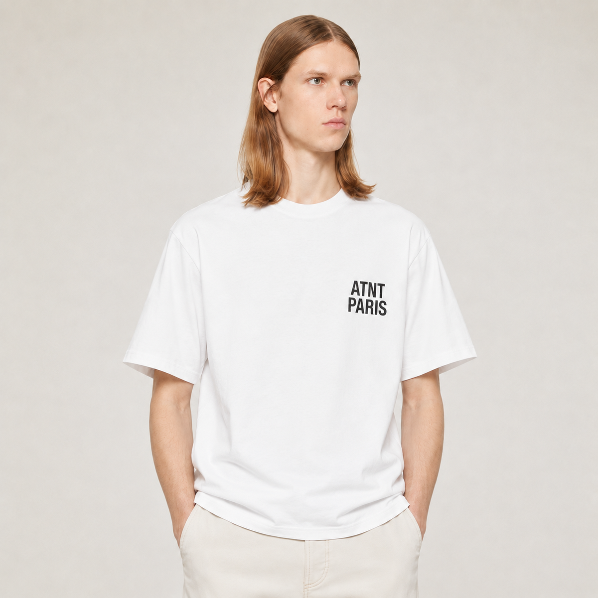 T-shirt 17ème remember edition blanc ATNT PARIS, porté, vue de face.